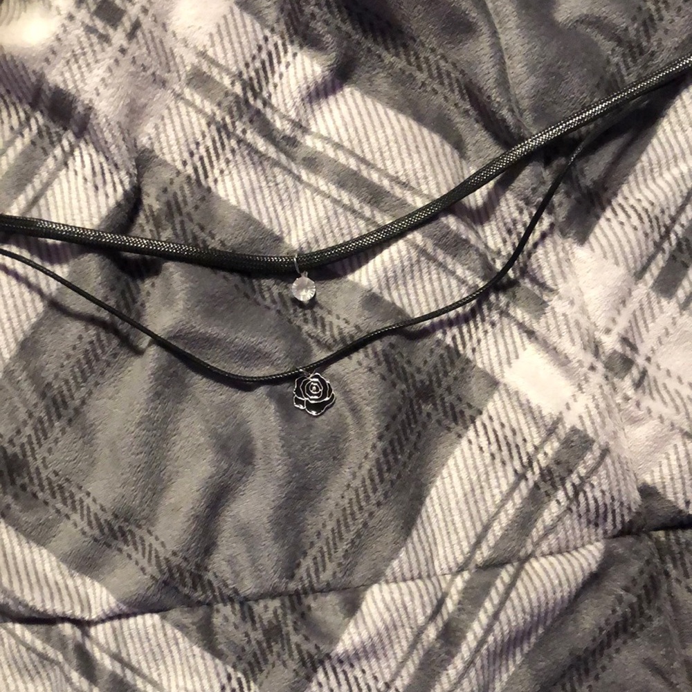 Black rose diamond necklace